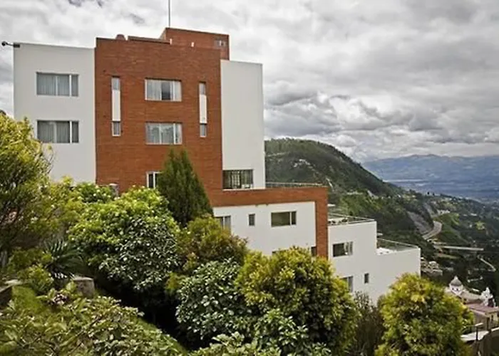 Hotel Stubel Suites & Cafe