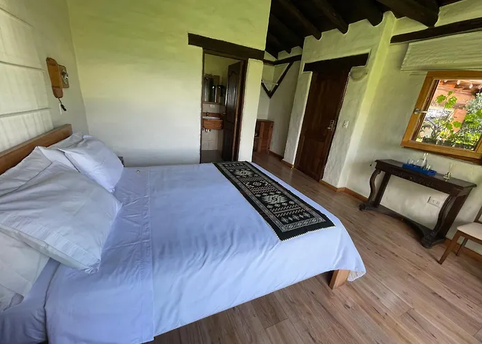 Ilatoa Lodge